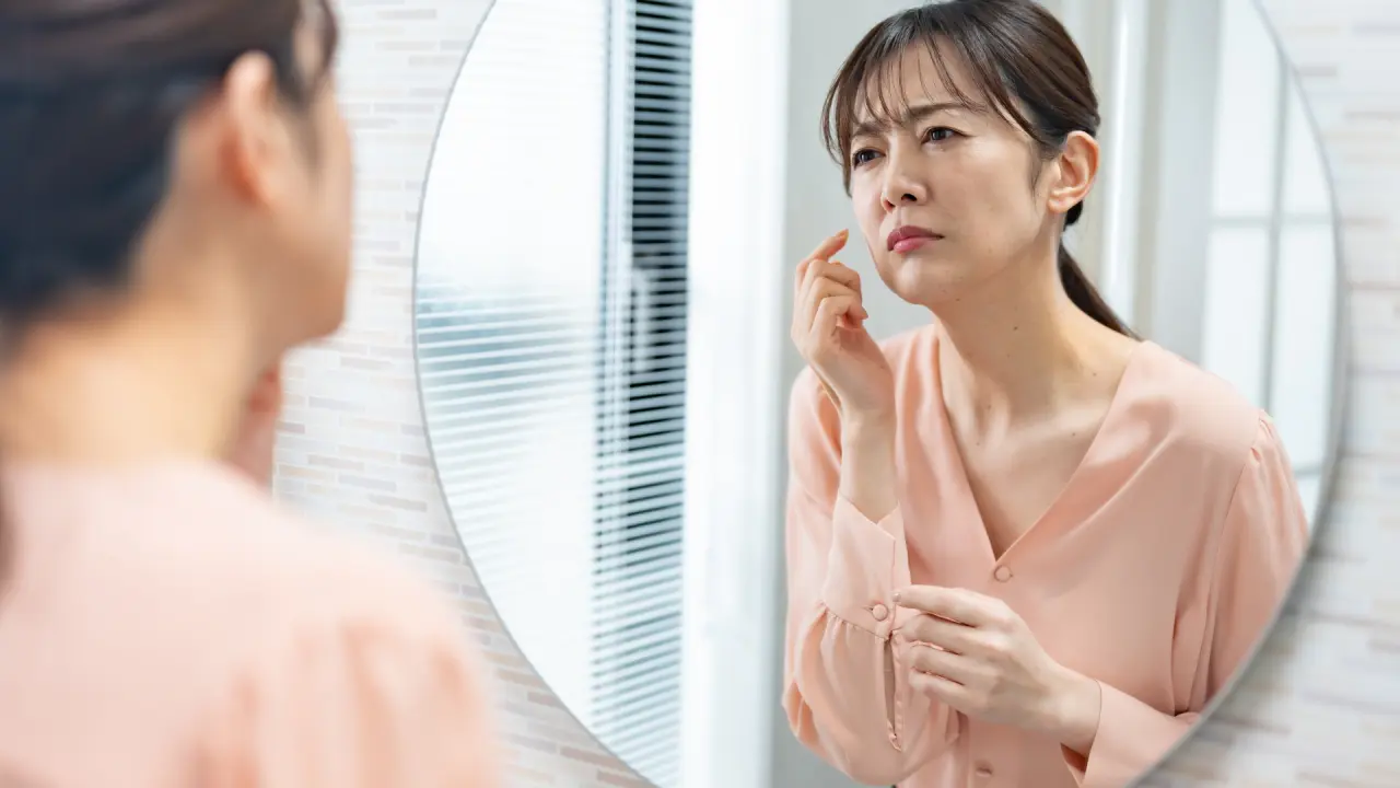 【40代の乾燥肌】今さら聞けない「インナードライ」とは？原因は隠れ乾燥かも